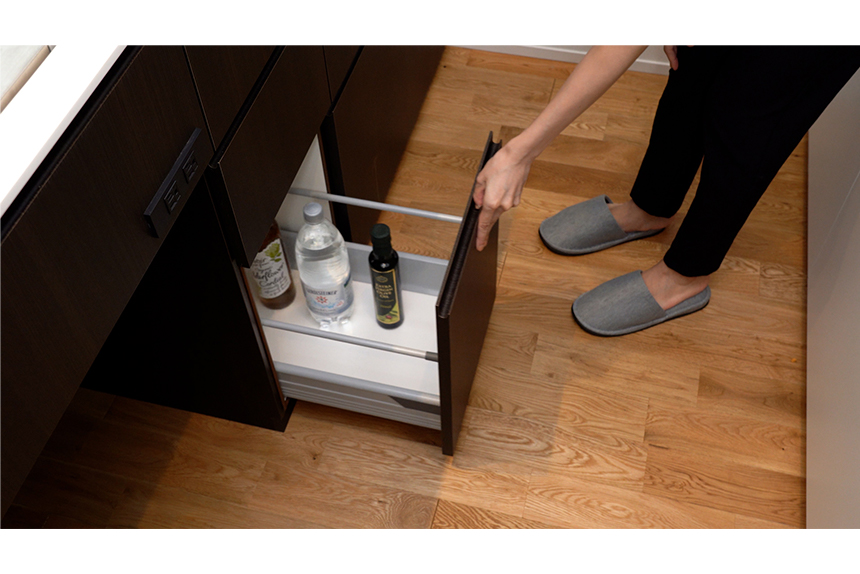 腰下収納は全て引出収納